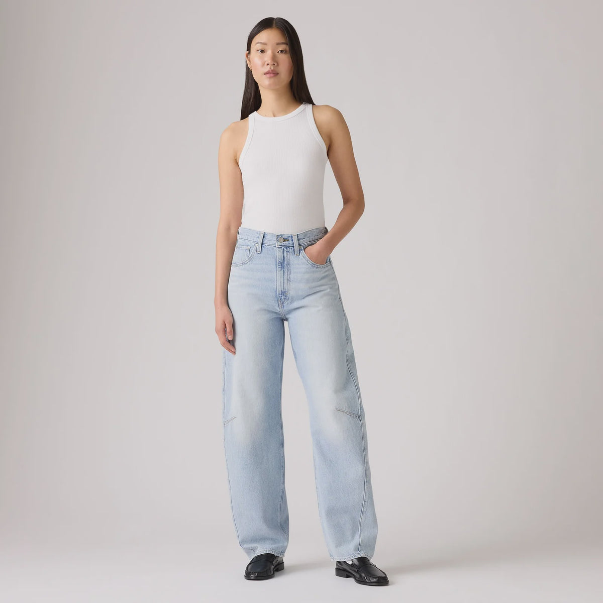Levi's® Women's Cinch Barrel Jeans - 'Abraided Art' Light Wash