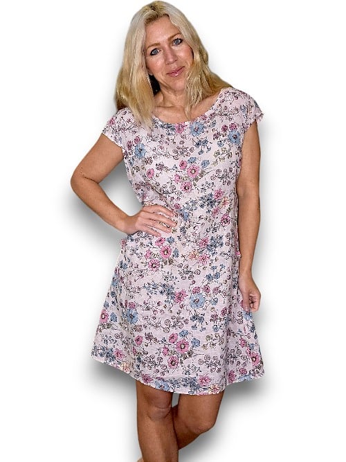 Helga May Kennedy Dress: Graphic Bloom - Lavender