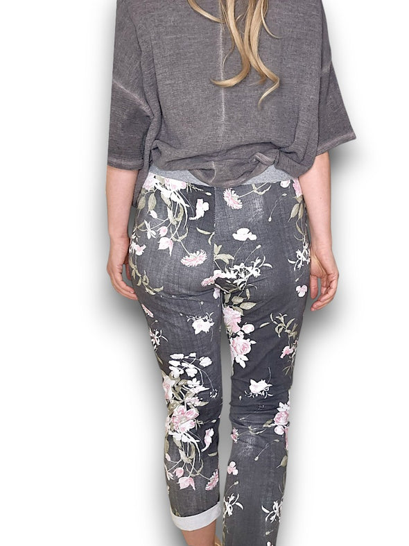 Helga May: Potpourri Cornelia Joggers - Black Denim