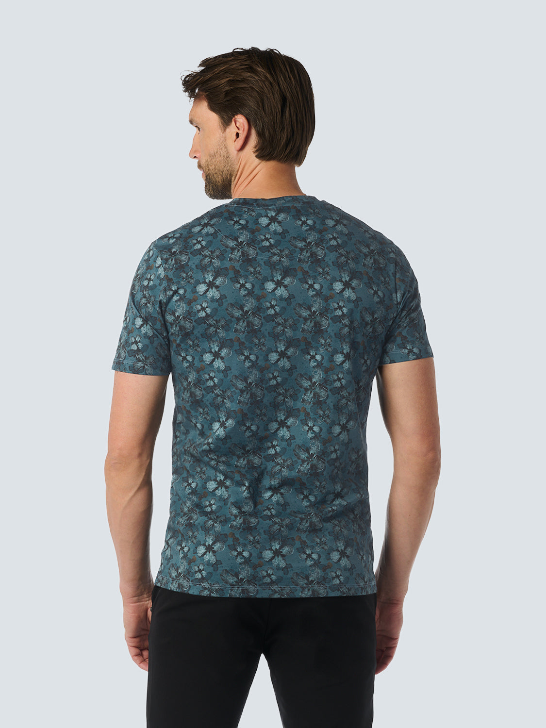 No Excess Crew Tee: Floral Print - Cloud