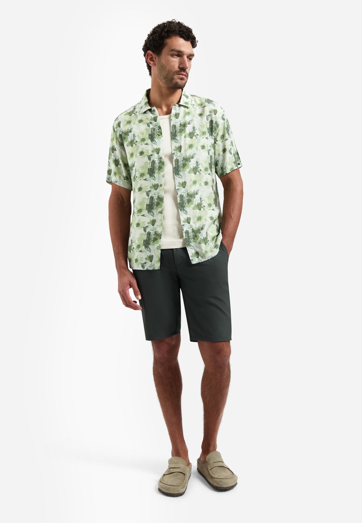 No Excess Short Sleeve Shirt: Botanical Print - Green