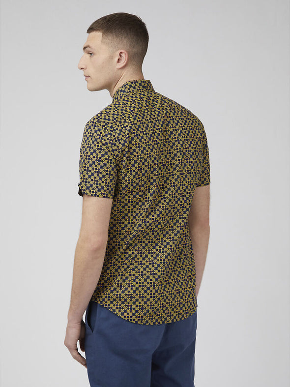 Ben Sherman Short Sleeve Shirt: Geo Print - Lemon