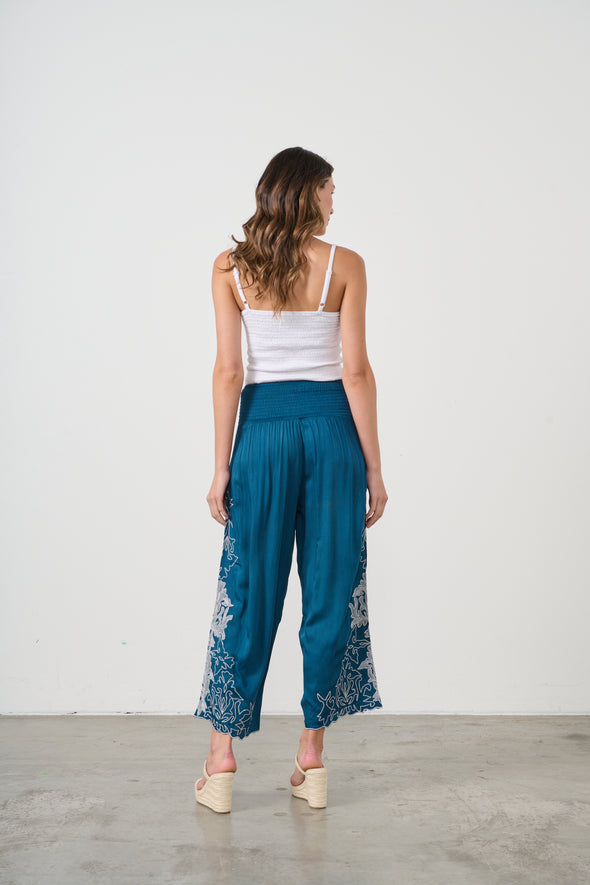 Lightweight Embroidered Stretch Culottes