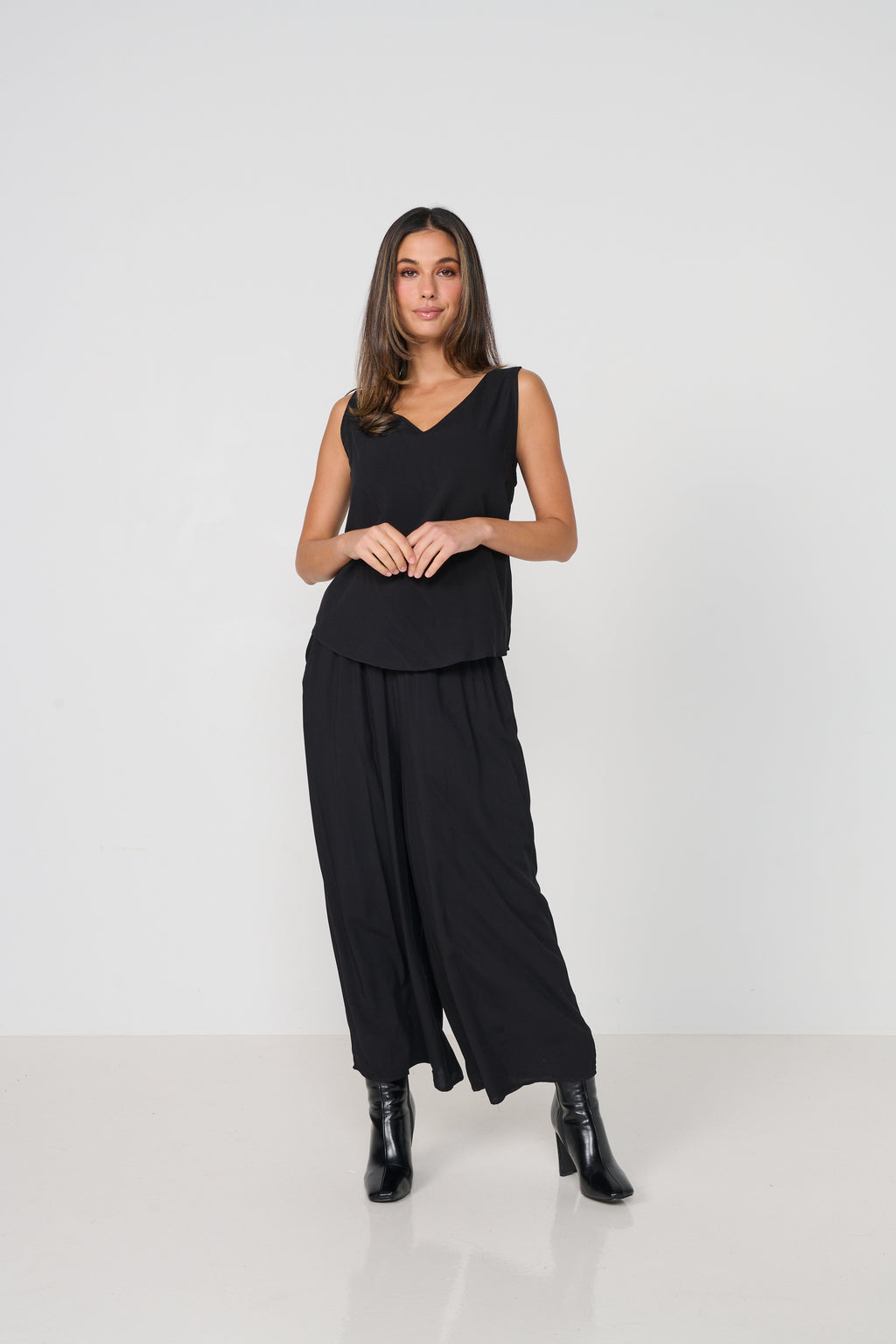 Lightweight Stretch Culottes - Black