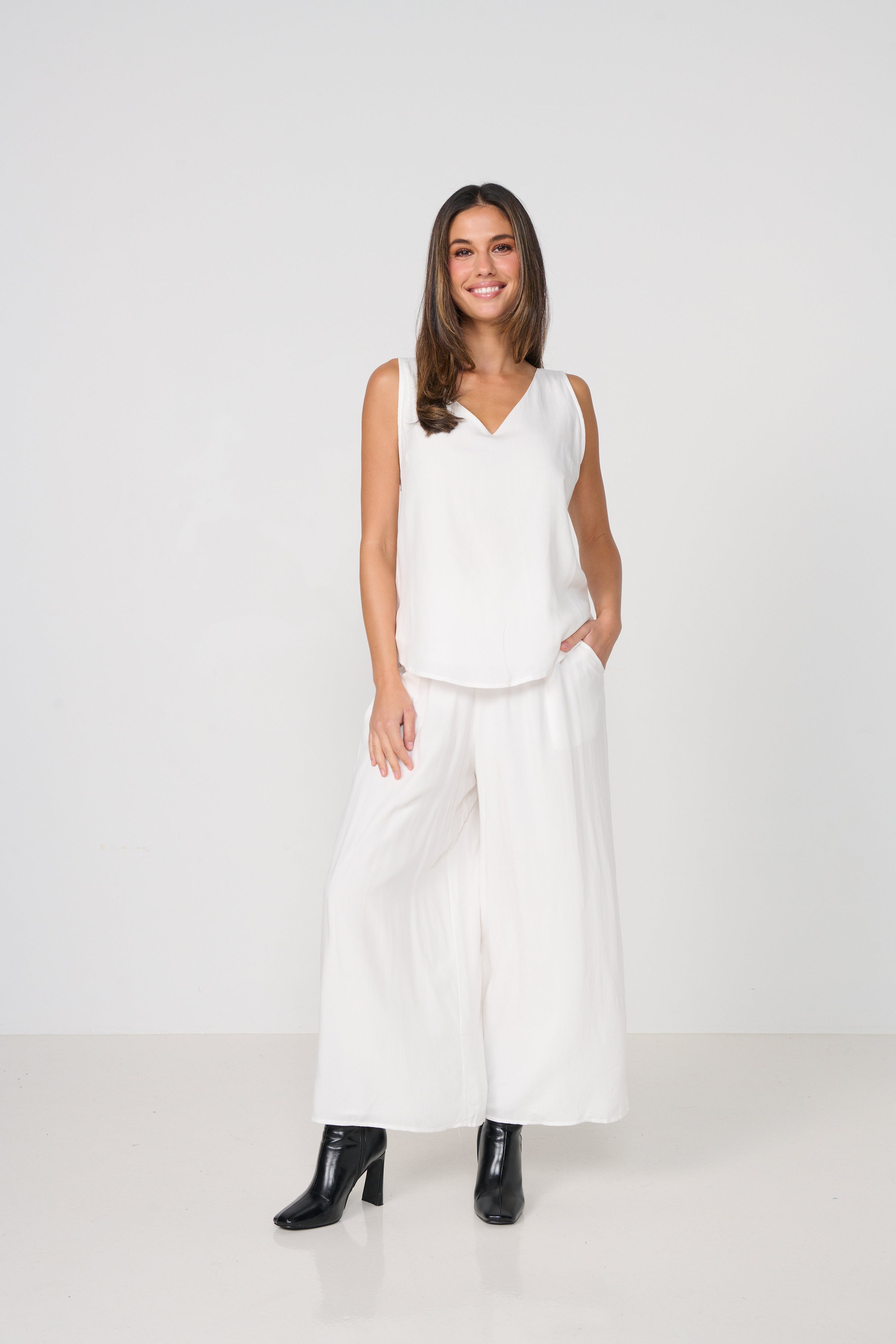 Lightweight Stretch Culottes - White