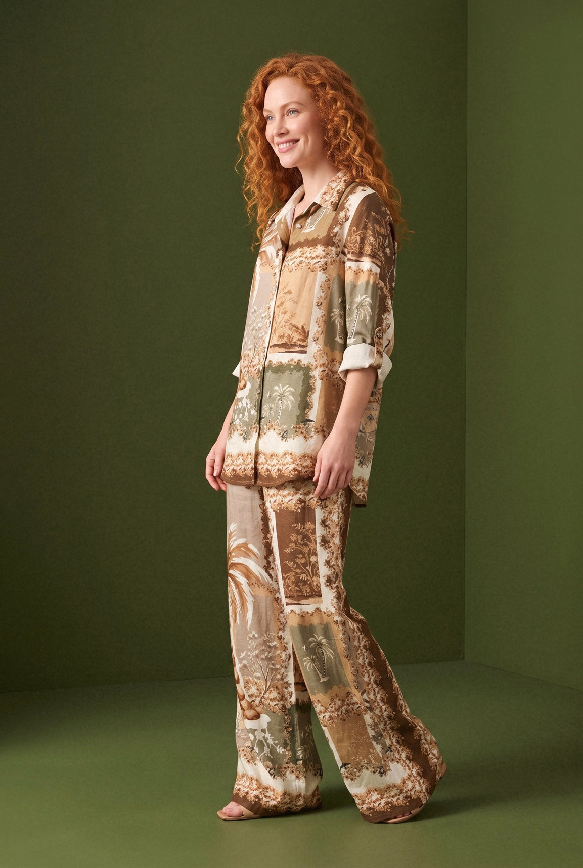The Italian Closet: Safari Linen Holiday Set