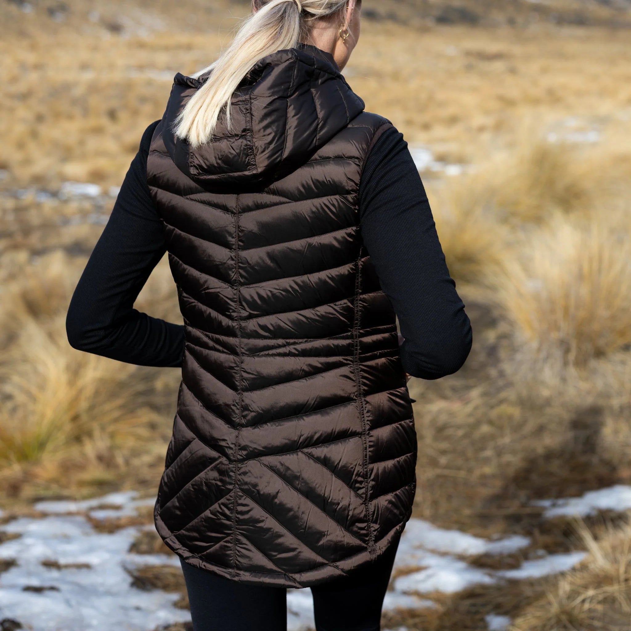 Moke: Mary-Claire 90/10 Packable Down Vest - Chocolate