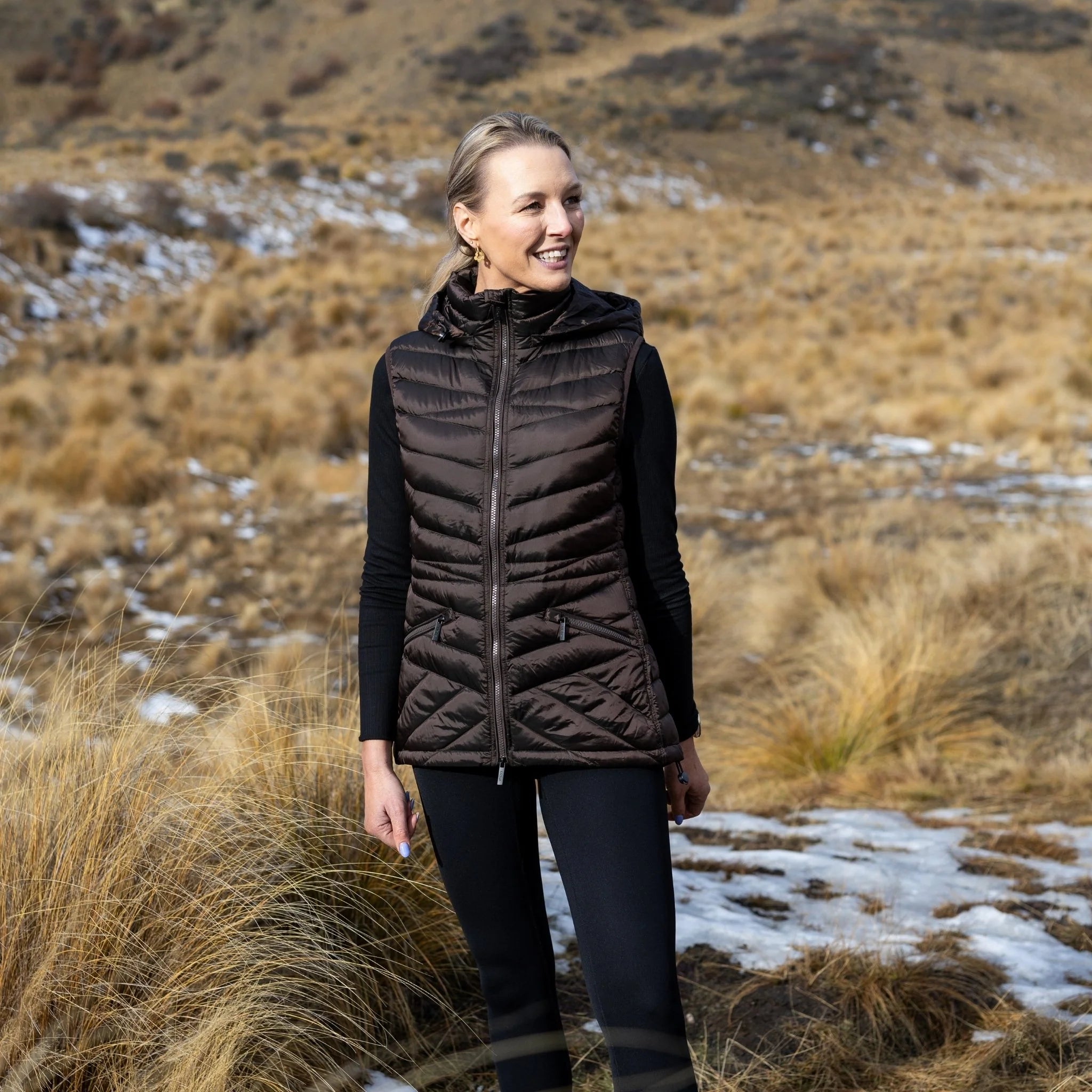 Moke: Mary-Claire 90/10 Packable Down Vest - Chocolate