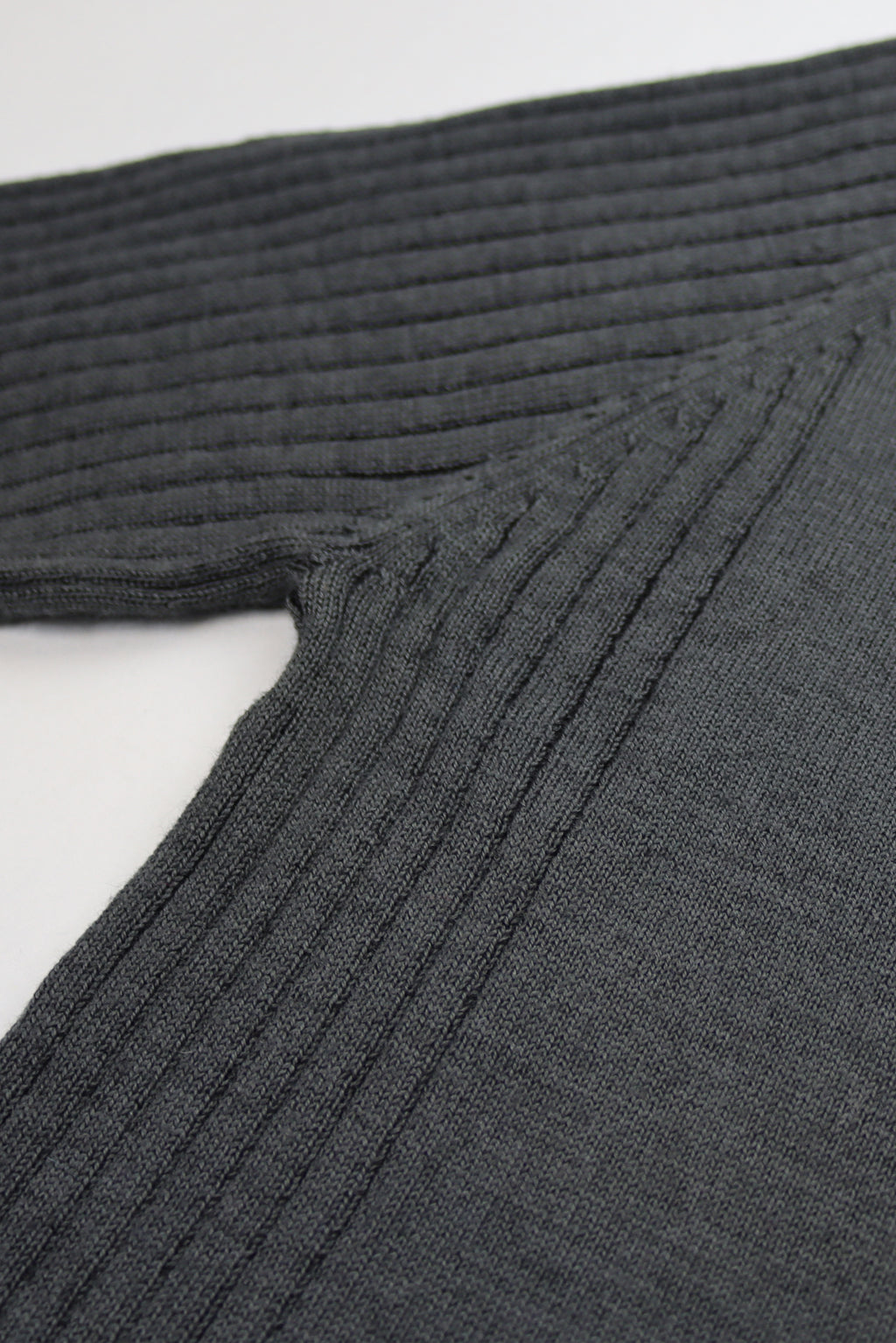 R.F. Scott 100% Merino Wool Zip Neck Knit: Parker - Lead
