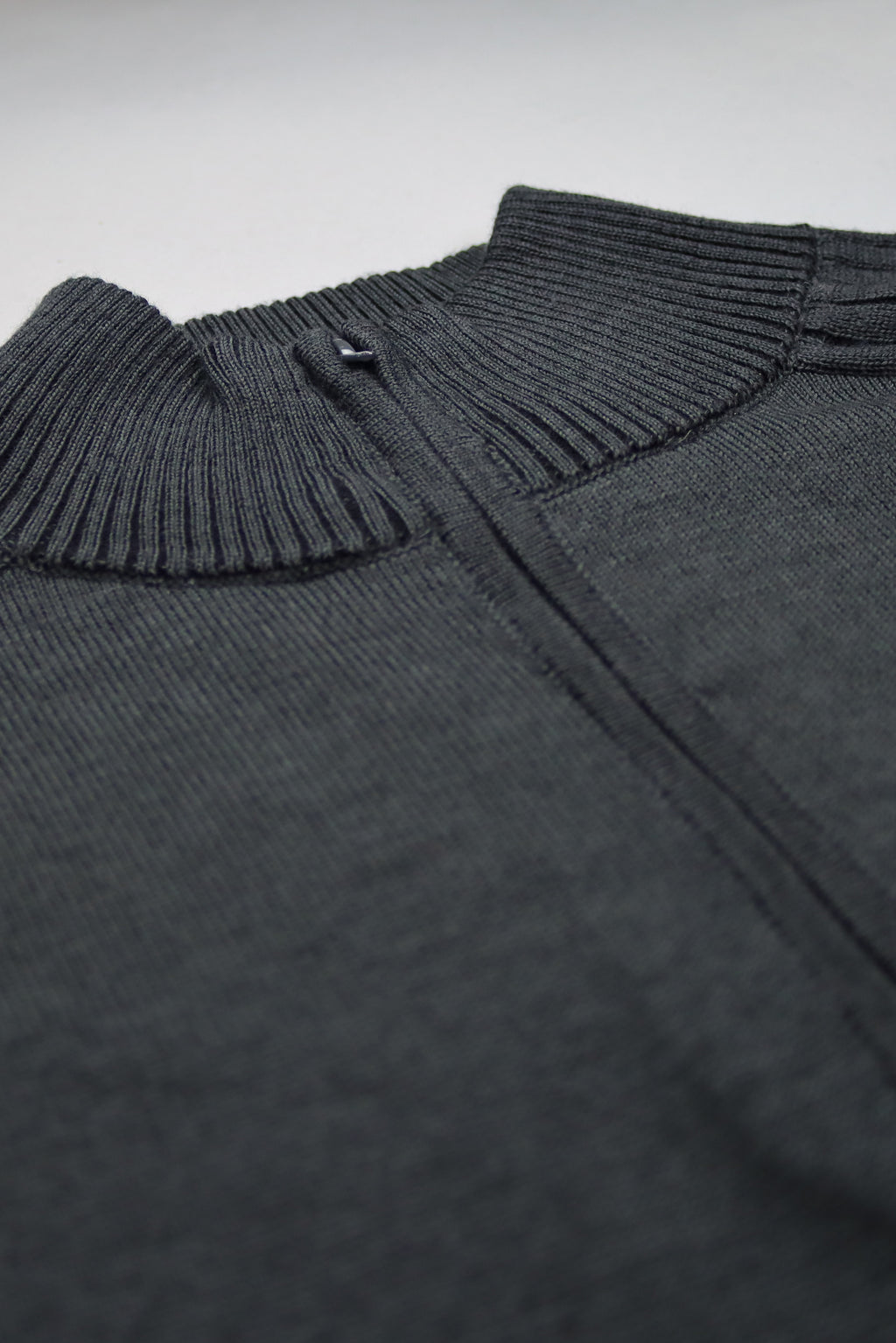 R.F. Scott 100% Merino Wool Zip Neck Knit: Parker - Lead