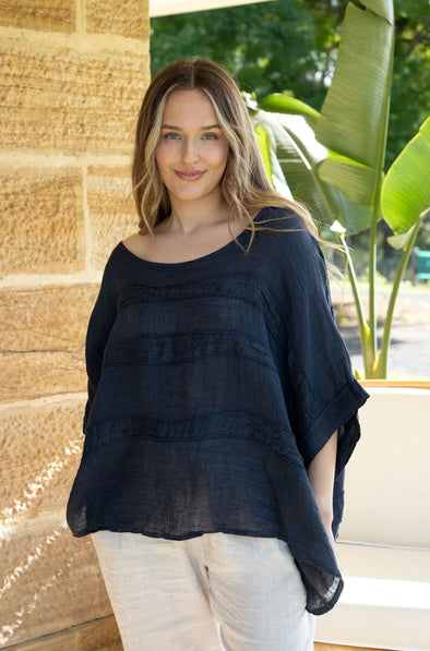 Melfi 100% Linen Tee in Navy