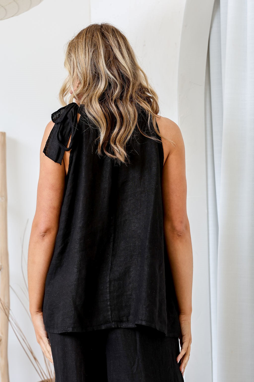 Fresia Linen Bow Detail Top