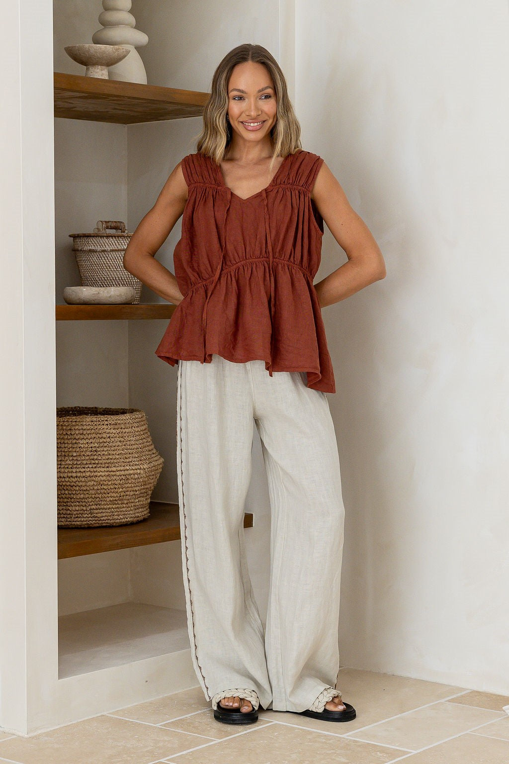 Classe Linen Top in Coco