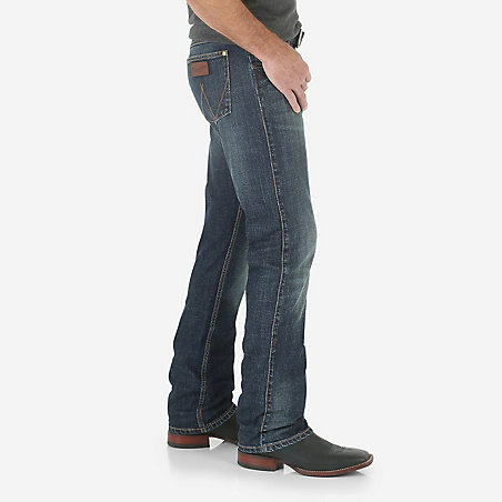Wrangler Retro® Slim Fit Straight Leg Jean